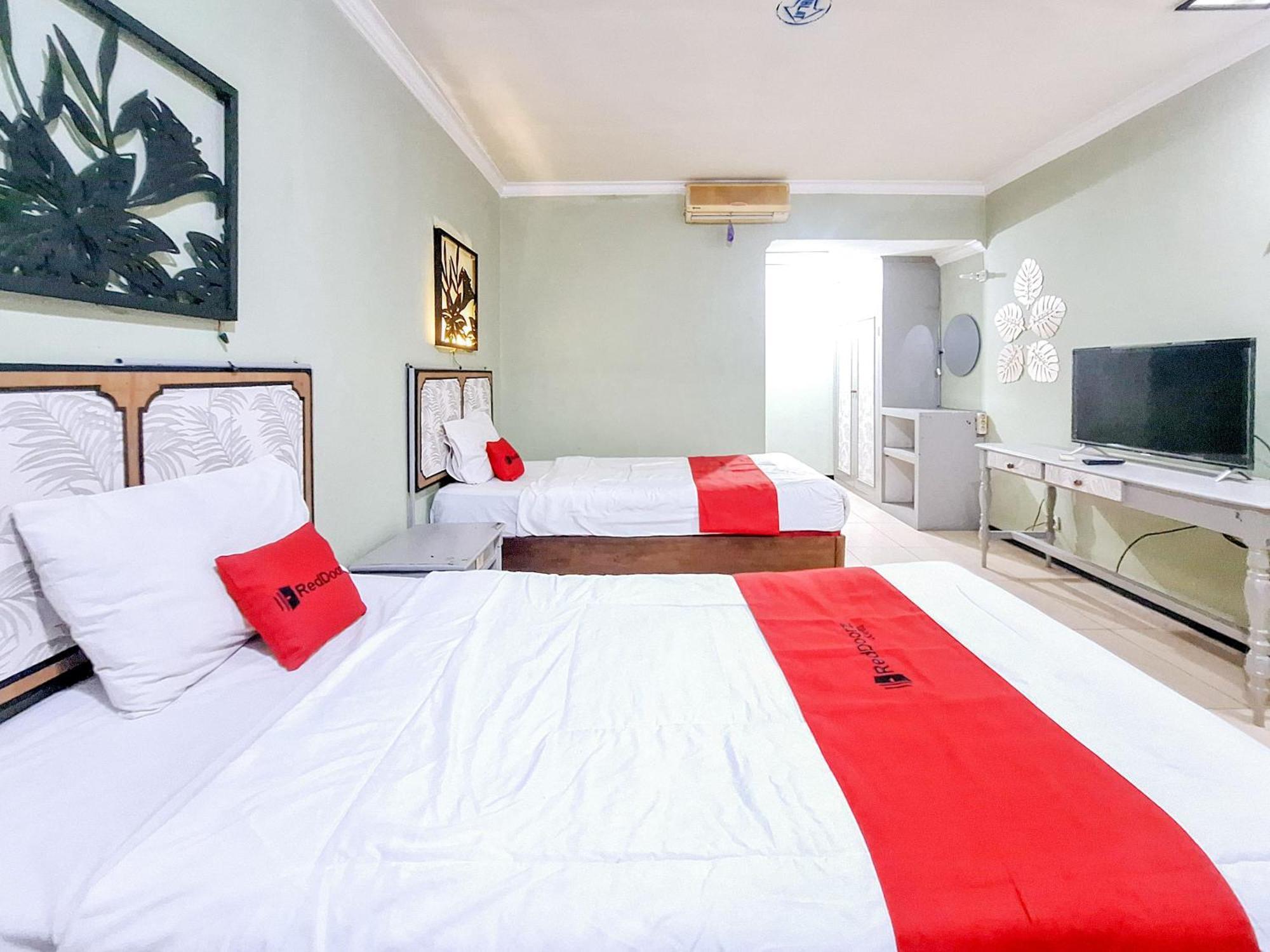 Reddoorz Near Stadion Semeru Lumajang Jawa Timur Kültér fotó